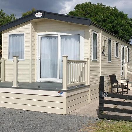 Port Haverigg Marina Village Millom Extérieur photo