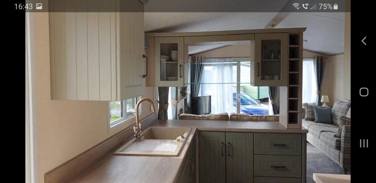 Port Haverigg Marina Village Millom Extérieur photo