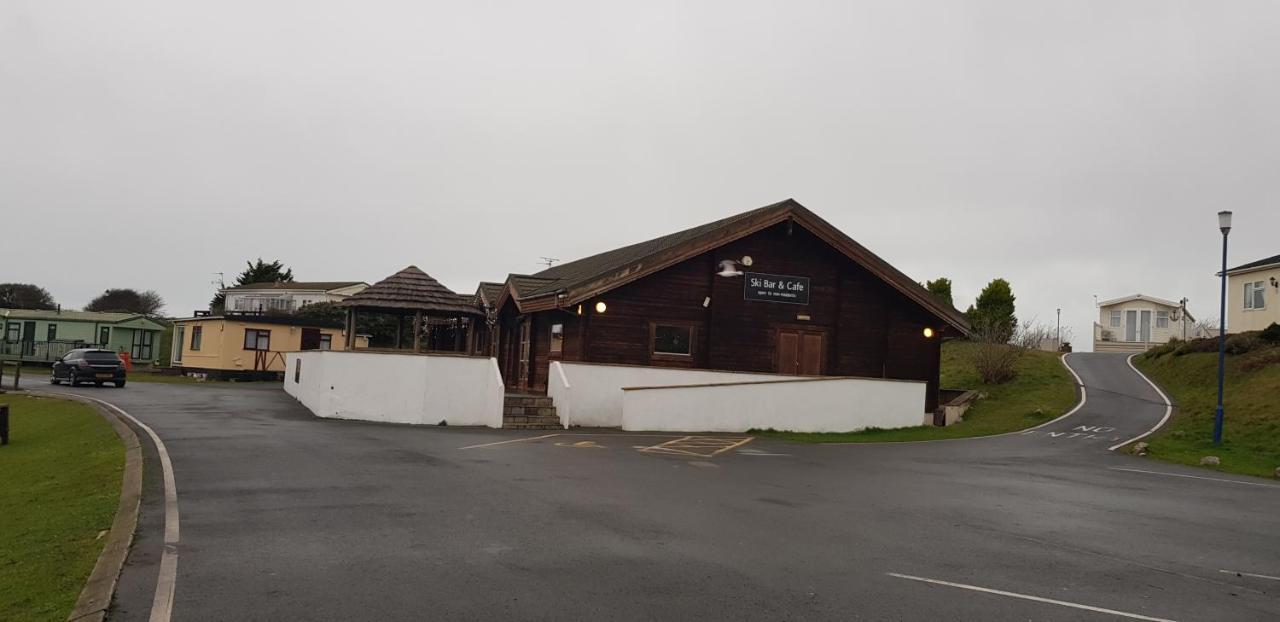 Port Haverigg Marina Village Millom Extérieur photo
